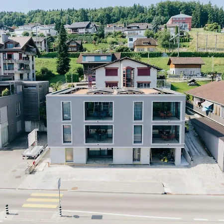 Moench In See- Und Bergnaehe, Modern, Mit Balkon, 4 Gaeste *