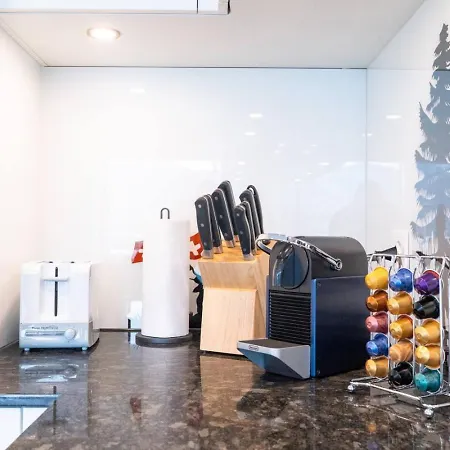 Moench In See- Und Bergnaehe, Modern, Mit Balkon, 4 Gaeste Spiez