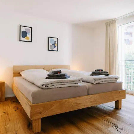 Moench In See- Und Bergnaehe, Modern, Mit Balkon, 4 Gaeste *