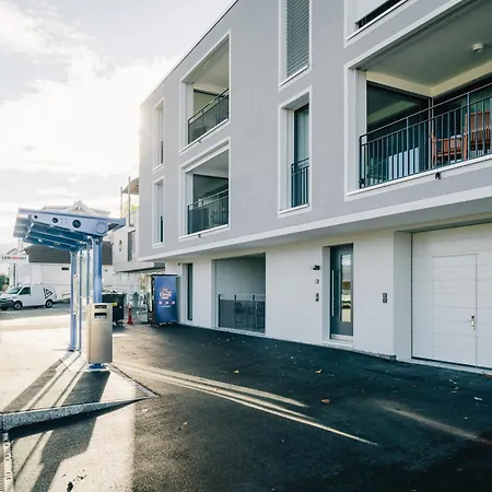 Mönch In See- Und Bergnähe, Modern, Mit Balkon, 4 Gäste *