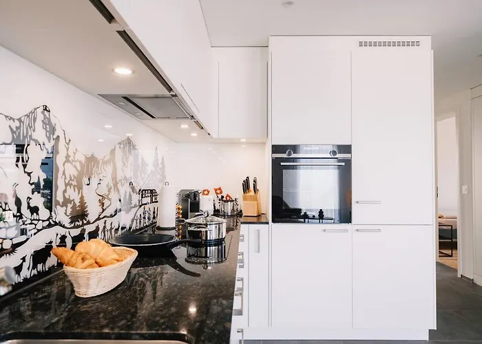 Moench In See- Und Bergnaehe, Modern, Mit Balkon, 4 Gaeste *