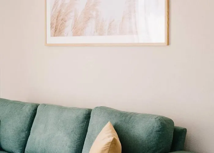 Appartement Moench In See- Und Bergnaehe, Modern, Mit Balkon, 4 Gaeste Spiez