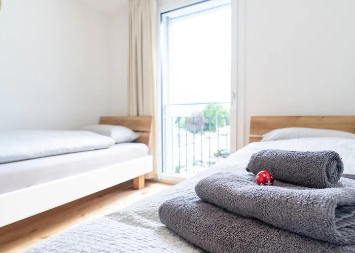 Moench In See- Und Bergnaehe, Modern, Mit Balkon, 4 Gaeste Appartement