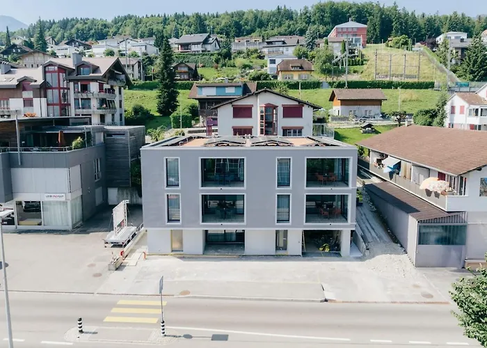 Moench In See- Und Bergnaehe, Modern, Mit Balkon, 4 Gaeste *